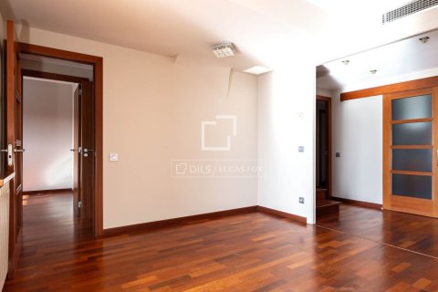 Wohnung zur Miete in Esplugues de Llobregat, Barcelona, Spanien 4 Schlafzimmer, 123 m2 Nr. 150236 - Foto 9