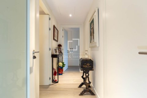 Wohnung zur Miete in Esplugues de Llobregat, Barcelona, Spanien 4 Schlafzimmer, 137 m2 Nr. 150234 - Foto 30