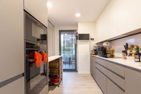 Wohnung zur Miete in Esplugues de Llobregat, Barcelona, Spanien 4 Schlafzimmer, 137 m2 Nr. 150234 - Foto 17
