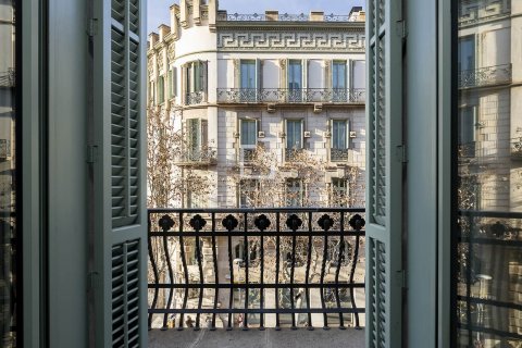 Huoneisto myytävänä Barcelona, Espanja, 3 makuuhuonetta, 170 m2 No. 192813 - kuva 8
