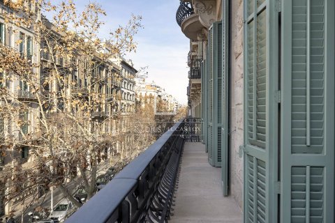 Huoneisto myytävänä Barcelona, Espanja, 3 makuuhuonetta, 170 m2 No. 192813 - kuva 9