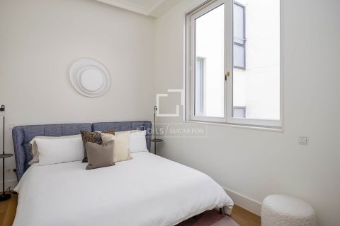 Huoneisto myytävänä Barcelona, Espanja, 3 makuuhuonetta, 170 m2 No. 192813 - kuva 23