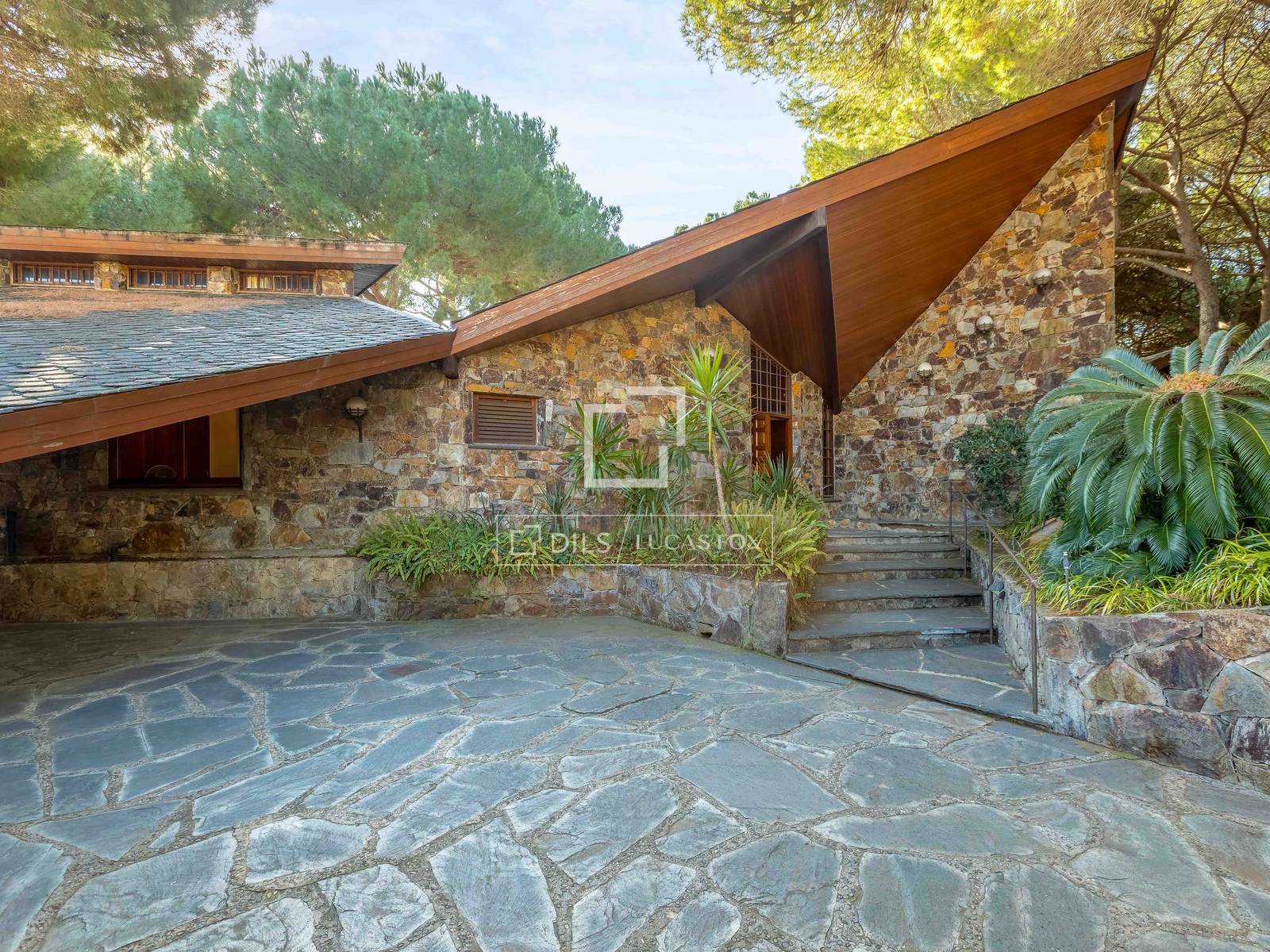 Villa à Sant Andreu de Llavaneres, Barcelona, Espagne 7 chambres, 726 m2 No. 192819