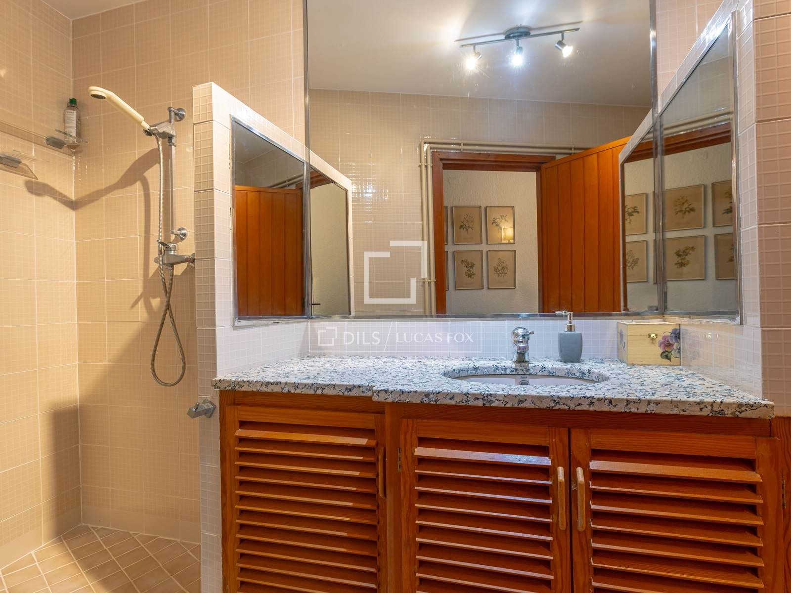 Villa à Sant Andreu de Llavaneres, Barcelona, Espagne 7 chambres, 726 m2 No. 192819