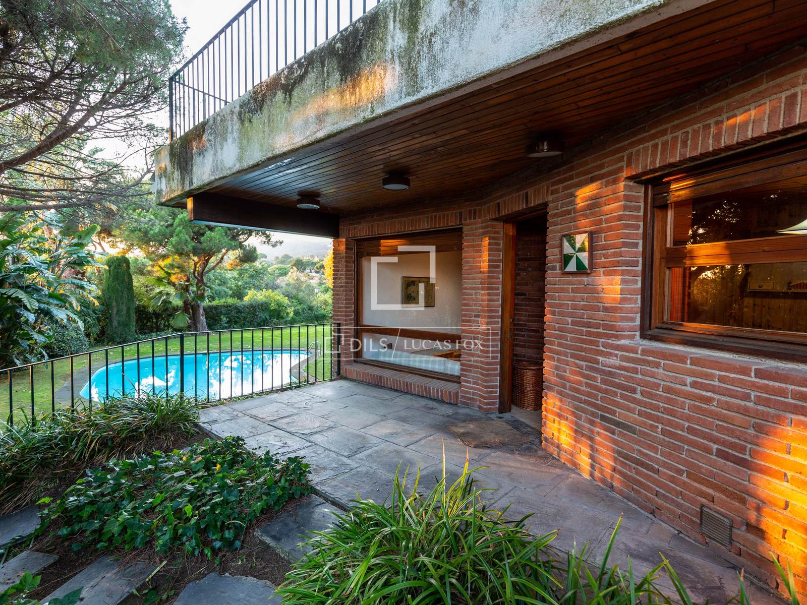Villa à Sant Andreu de Llavaneres, Barcelona, Espagne 7 chambres, 726 m2 No. 192819
