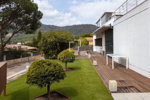 Huvila myytävänä Cabrils, Barcelona, Espanja, 2 makuuhuonetta, 459 m2 No. 192818 - kuva 23