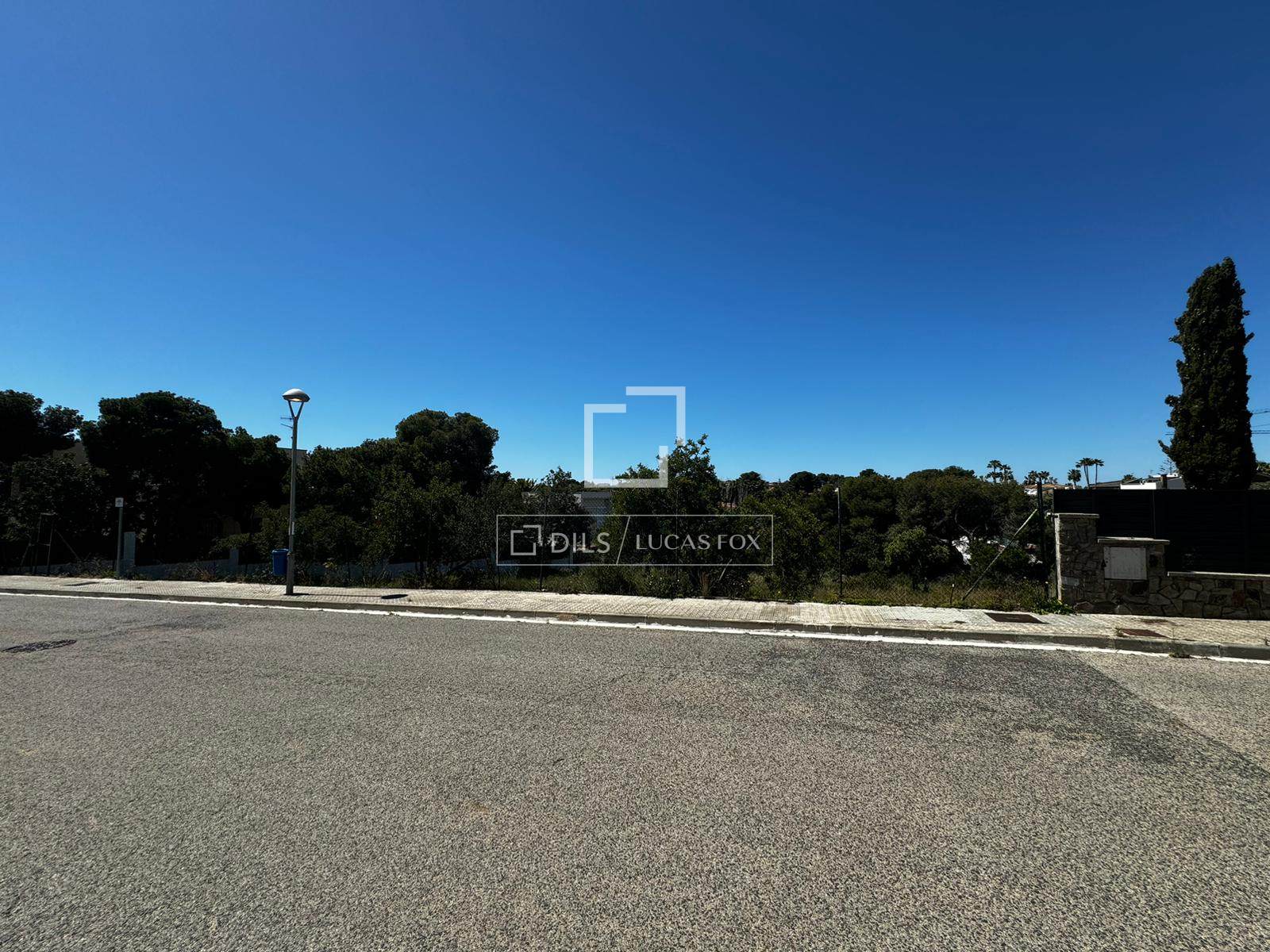 Tontti Vilanova i la Geltru, Barcelona, Espanja 1413 m2 No. 192817