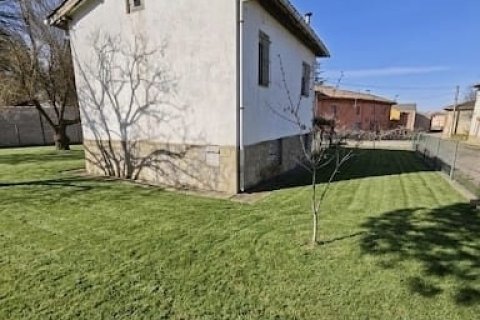 Villa in Pajares De Los Oteros, Leon, Spain 2 bedrooms, 80 sq.m. No. 185541