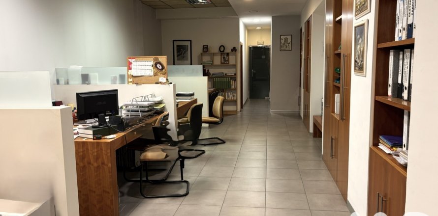 Lokal usługowy w Palencia, Hiszpania 2 sypialnie, 100 mkw. nr 185540