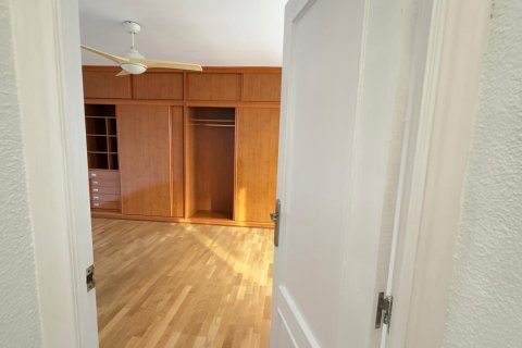 Apartment à louer à Alicante, Espagne, 2 chambres, 240 m2 No. 149396 - photo 21