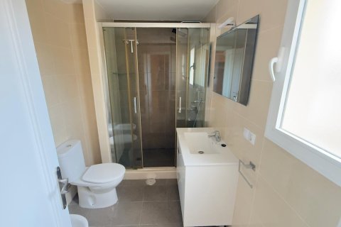 Apartment à louer à Alicante, Espagne, 2 chambres, 240 m2 No. 149396 - photo 14