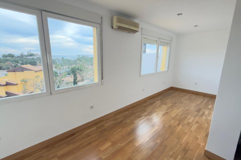 Apartment à louer à Alicante, Espagne, 2 chambres, 240 m2 No. 149396 - photo 24