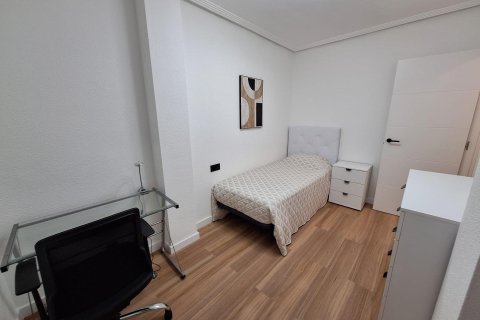 Apartment à louer à Torrevieja, Alicante, Espagne, 71 m2 No. 149393 - photo 13