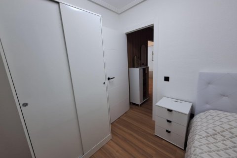 Apartment à louer à Torrevieja, Alicante, Espagne, 71 m2 No. 149393 - photo 10