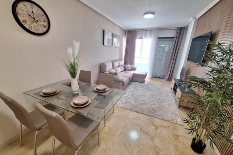 Apartment à Torrevieja, Alicante, Espagne 105 m2 No. 149394