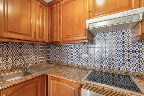 Apartment for sale in Torrevieja, Alicante, Spain 1 bedroom, 66 sq.m. No. 149397 - photo 13