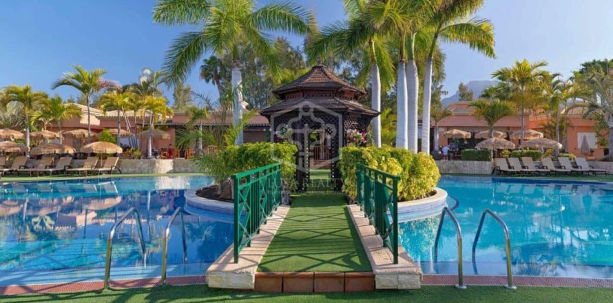 Villa in Arona, Tenerife, Spanien 4 Schlafzimmer, 315 m2 Nr. 143580