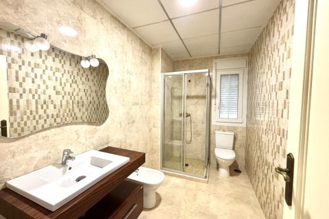 Villa à vendre à Cabo Roig, Alicante, Espagne, 4 chambres, 261 m2 No. 194518 - photo 14