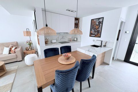 Huoneisto myytävänä San Pedro del Pinatar, Murcia, Espanja, 3 makuuhuonetta, 83 m2 No. 194513 - kuva 5