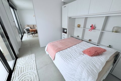 Huoneisto myytävänä San Pedro del Pinatar, Murcia, Espanja, 3 makuuhuonetta, 83 m2 No. 194513 - kuva 16