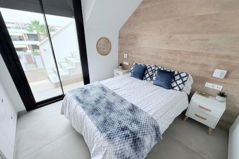 Huoneisto myytävänä San Pedro del Pinatar, Murcia, Espanja, 3 makuuhuonetta, 83 m2 No. 194513 - kuva 15