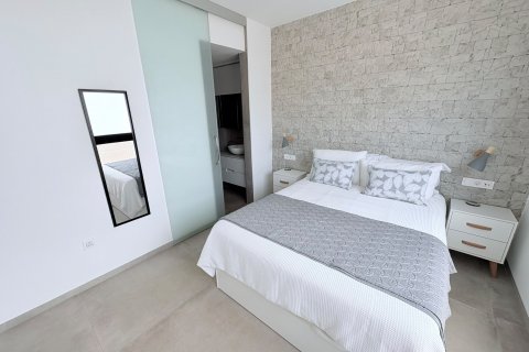 Huoneisto myytävänä San Pedro del Pinatar, Murcia, Espanja, 3 makuuhuonetta, 83 m2 No. 194513 - kuva 12