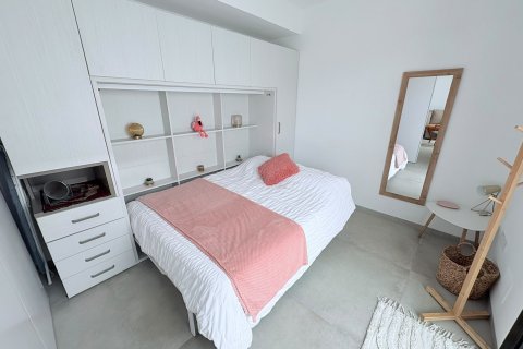 Huoneisto myytävänä San Pedro del Pinatar, Murcia, Espanja, 3 makuuhuonetta, 83 m2 No. 194513 - kuva 17