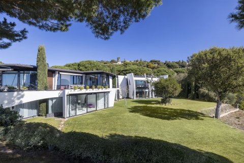 Dzīvoklis pārdošanā Sant Andreu de Llavaneres, Barcelona, Spānijā 7 istabas, Nr. 140808 - attēls 4