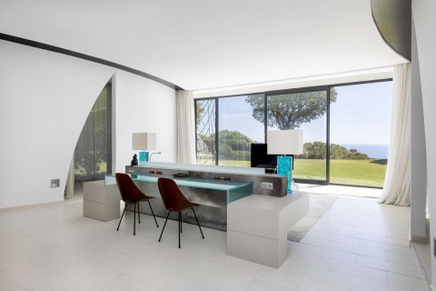 Dzīvoklis pārdošanā Sant Andreu de Llavaneres, Barcelona, Spānijā 7 istabas, Nr. 140808 - attēls 11