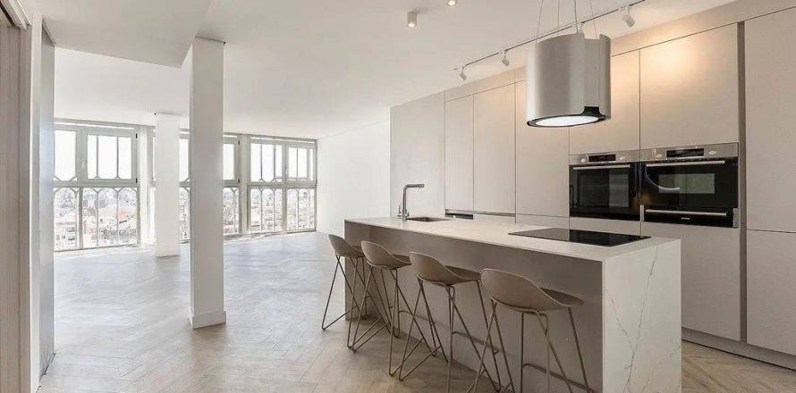 Apartment à Barcelona, Espagne 2 chambres, 95 m2 No. 140807