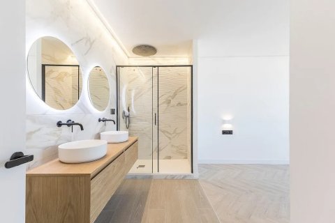 Apartment à vendre à Barcelona, Espagne, 2 chambres, 95 m2 No. 140807 - photo 24