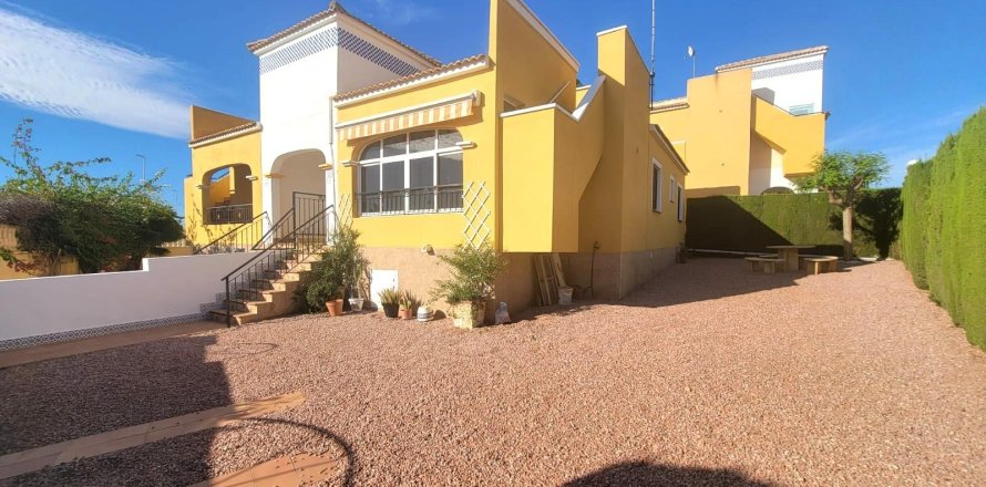 Townhouse in Los Montesinos, Alicante, Spain 3 bedrooms, 65 sq.m. No. 140552