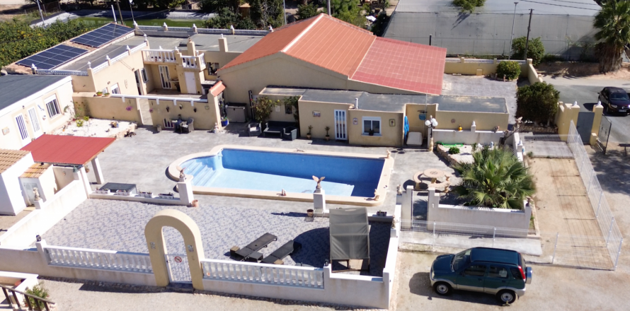 Finca Los Montesinos, Alicante, Spain 6 bedrooms, 382 sq.m. No. 116085