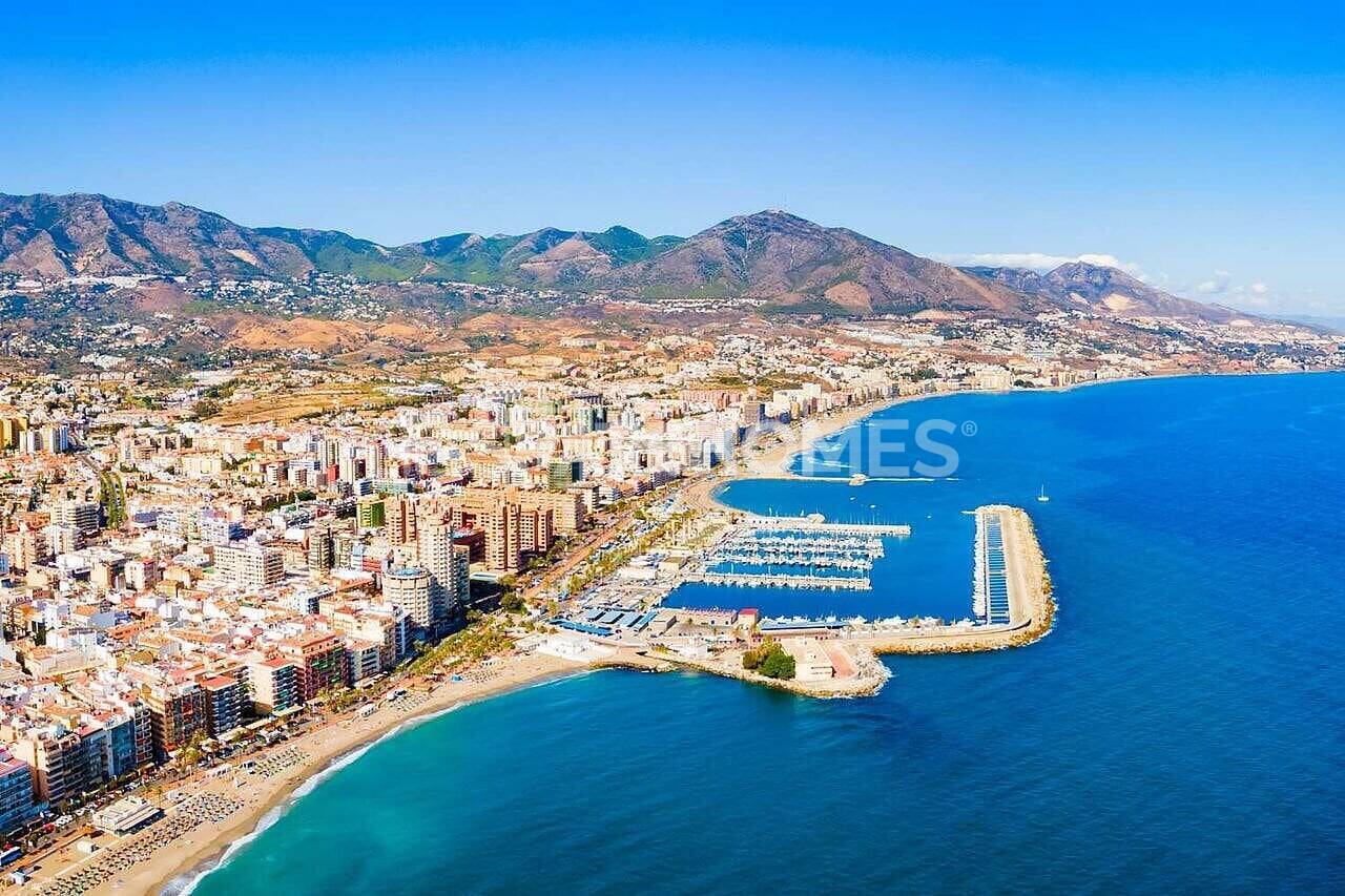 Penthauss Fuengirola, Malaga, Spānijā 4 istabas, 261 m2 Nr. 146838