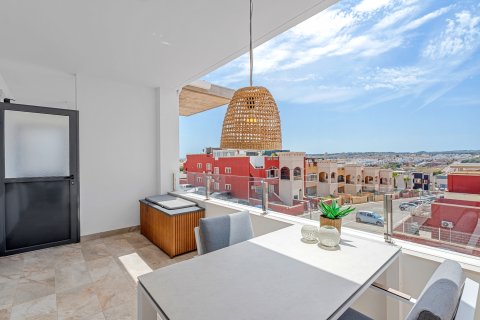 Apartamento en venta en Torrevieja, Alicante, España 2 dormitorios, 74 m2 No. 190089 - foto 13