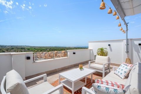 Apartamento en venta en Torrevieja, Alicante, España 2 dormitorios, 74 m2 No. 190089 - foto 3