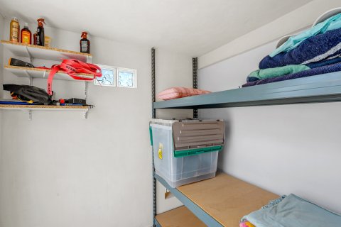 Apartamento en venta en Torrevieja, Alicante, España 2 dormitorios, 74 m2 No. 190089 - foto 29