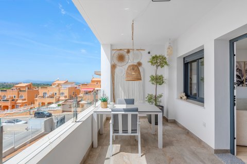 Apartamento en venta en Torrevieja, Alicante, España 2 dormitorios, 74 m2 No. 190089 - foto 12