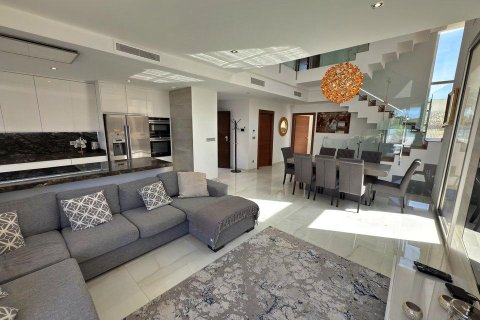 Villa pārdošanā Villamartin, Alicante, Spānijā 5 istabas, 200 m2 Nr. 190092 - attēls 15