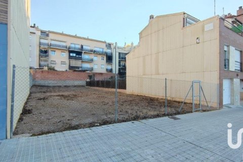 Tontti myytävänä Terrassa, Barcelona, Espanja , 191 m2 No. 153510 - kuva 2
