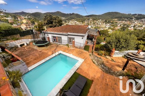 Hus till salu i Sant Vicenc Dels Horts, Barcelona, Spanien 3 sovrum, 136 kvm. Nr. 153507 - foto 2