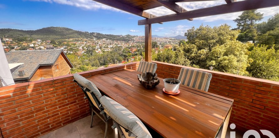 Hus i Sant Vicenc Dels Horts, Barcelona, Spanien 3 sovrum, 136 kvm. Nr. 153507