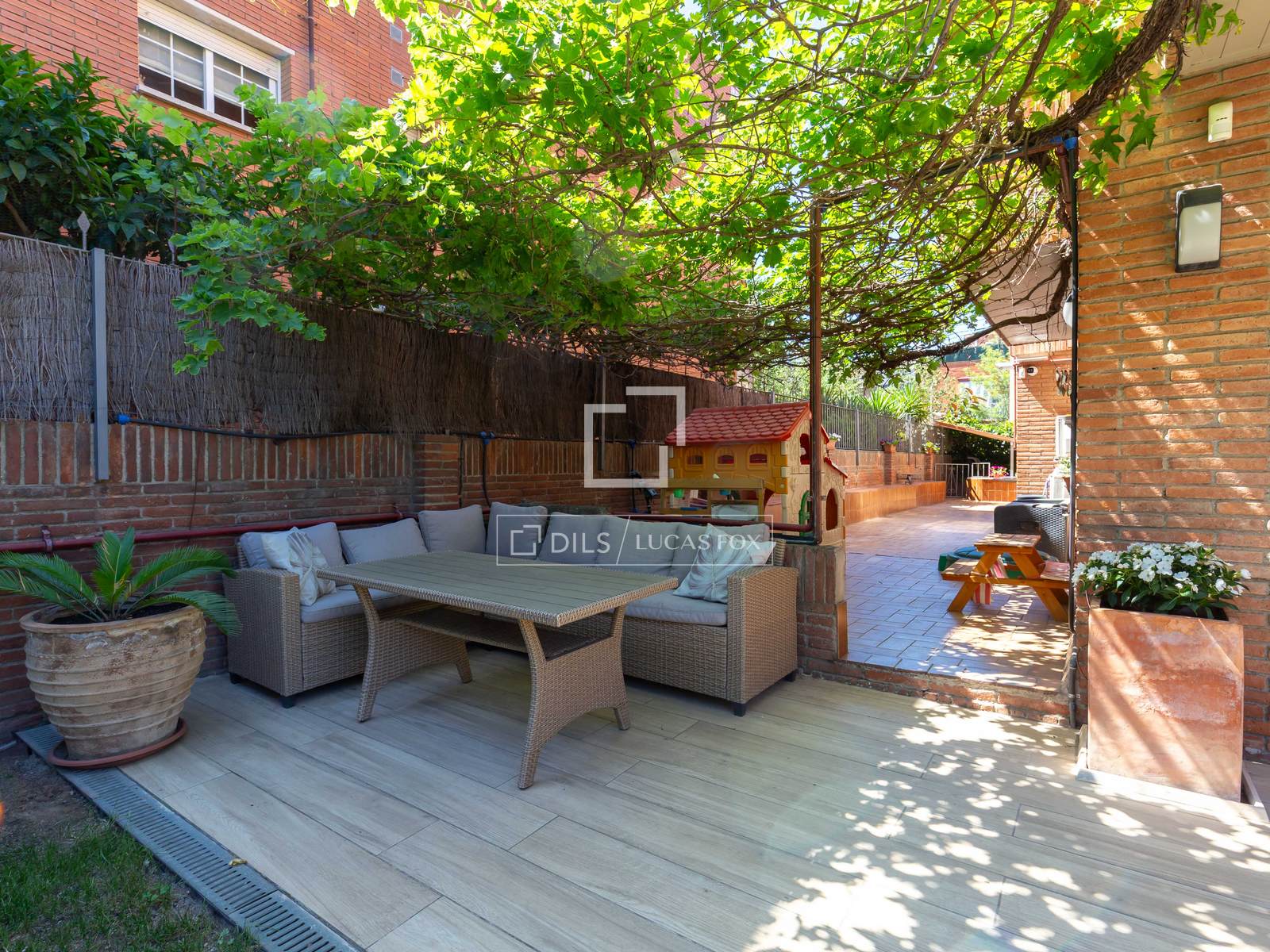Wohnung in Esplugues de Llobregat, Barcelona, Spanien 4 Schlafzimmer, 139 m2 Nr. 192628