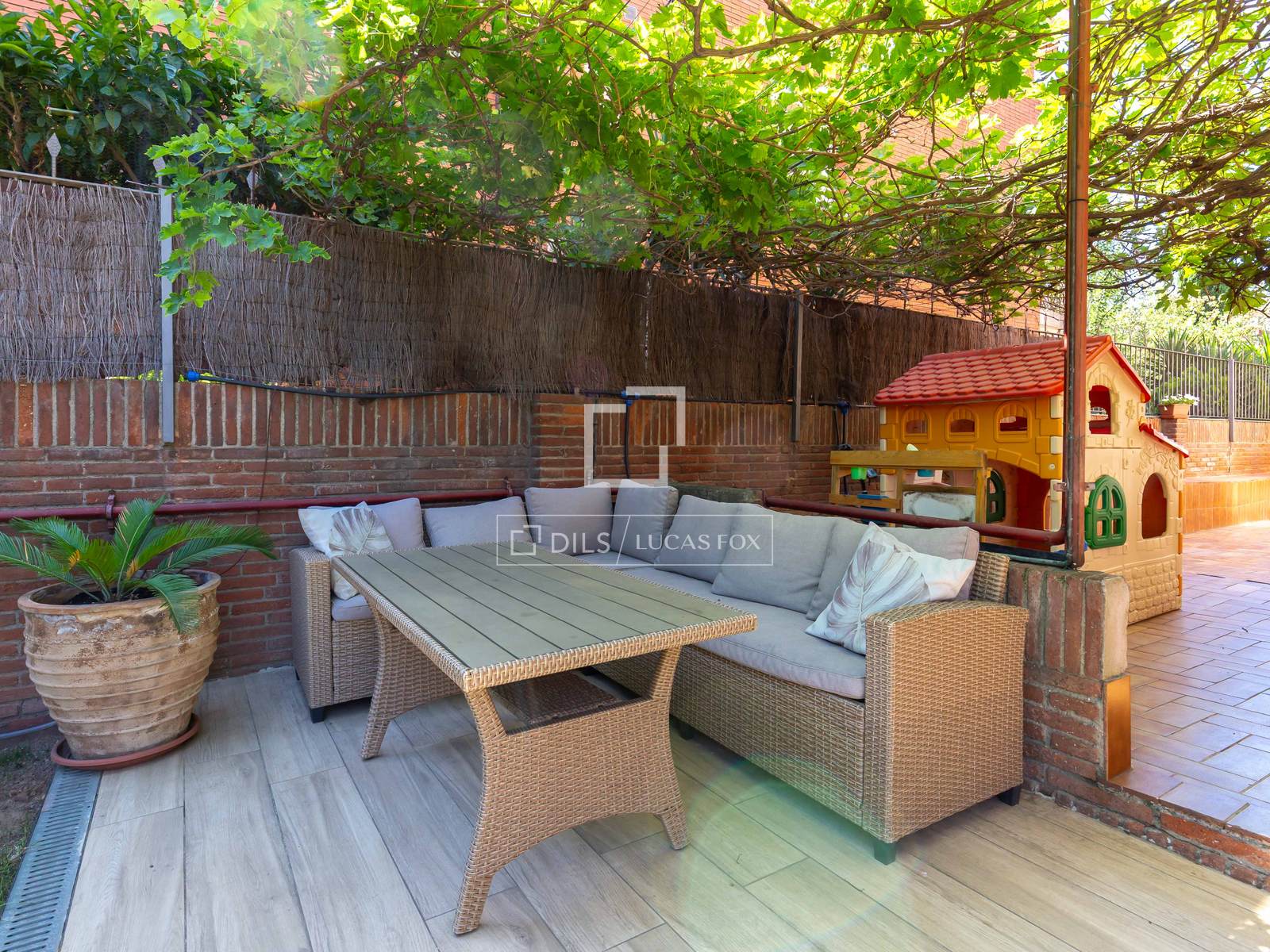 Wohnung in Esplugues de Llobregat, Barcelona, Spanien 4 Schlafzimmer, 139 m2 Nr. 192628