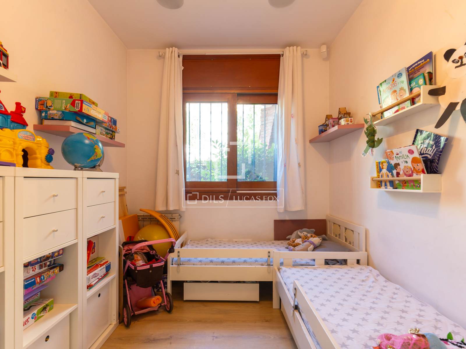 Wohnung in Esplugues de Llobregat, Barcelona, Spanien 4 Schlafzimmer, 139 m2 Nr. 192628