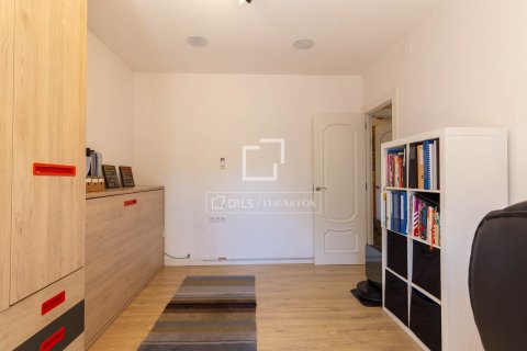 Apartment for sale in Esplugues de Llobregat, Barcelona, Spain 4 bedrooms, 139 sq.m. No. 192628 - photo 30