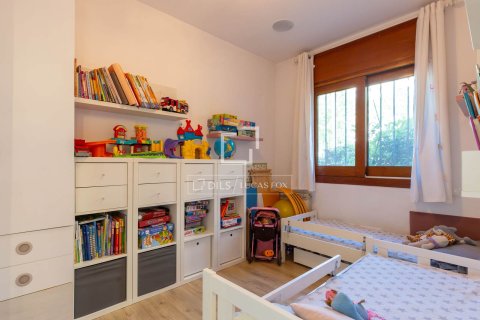 Apartment for sale in Esplugues de Llobregat, Barcelona, Spain 4 bedrooms, 139 sq.m. No. 192628 - photo 24