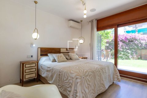 Apartment for sale in Esplugues de Llobregat, Barcelona, Spain 4 bedrooms, 139 sq.m. No. 192628 - photo 17