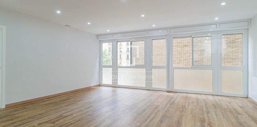 Apartment in Barcelona, Spain 6 bedrooms, 180 sq.m. No. 192627