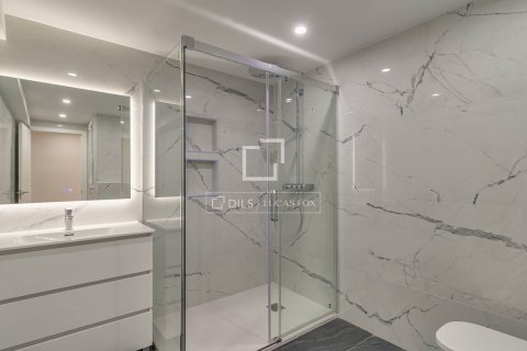 Apartment for sale in Barcelona, Spain 6 bedrooms, 180 sq.m. No. 192627 - photo 19